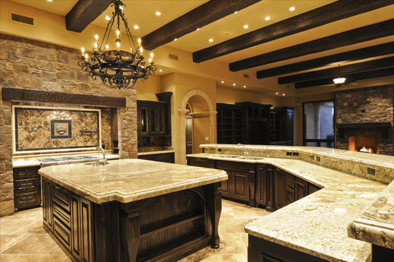 Showcase Of Beautiful And Overwhelming Large Luxury Kitchens 6