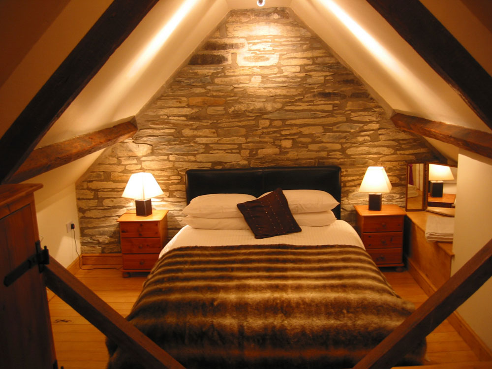 Lovely-Interior-Design-For-Attic-Bedrooms-(4)