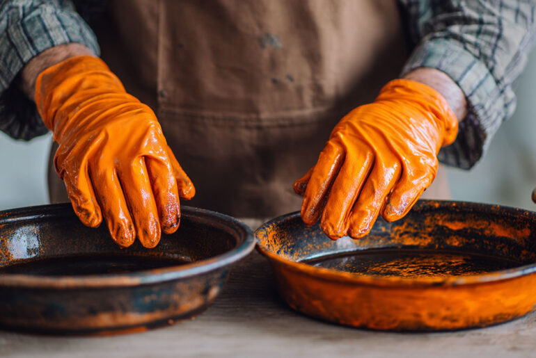 how to remove rust from kitchen utensils